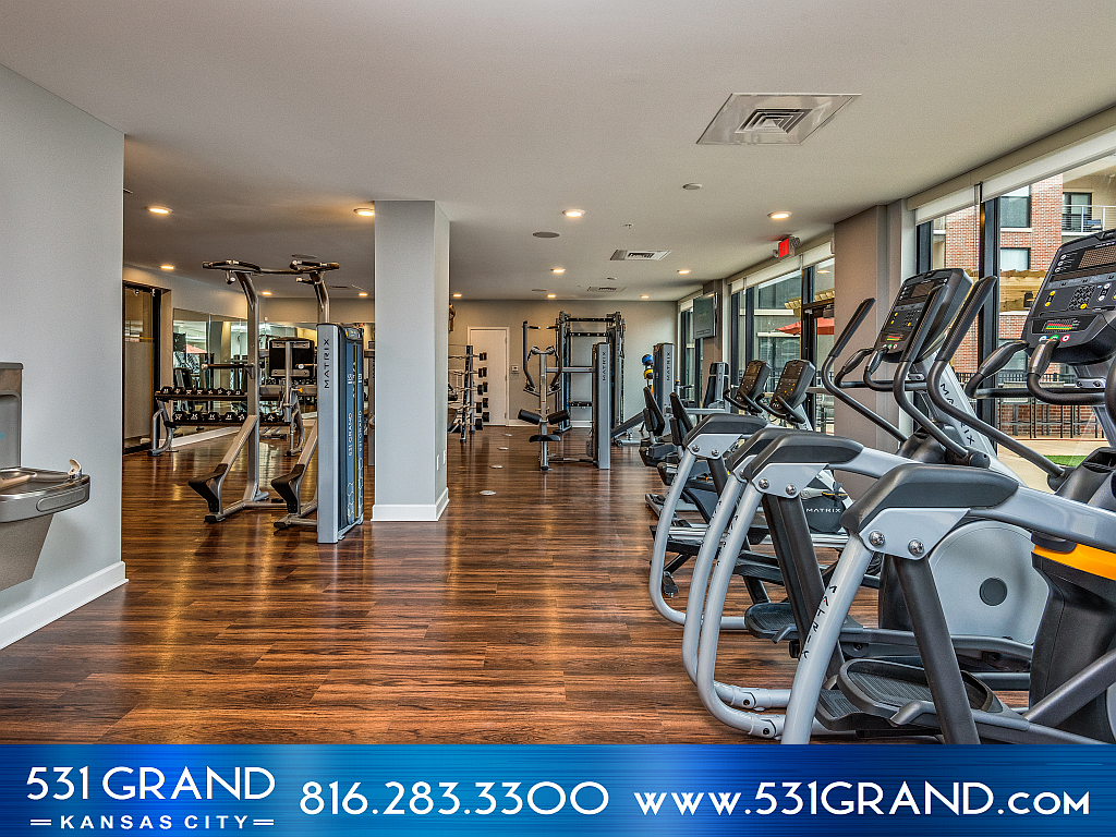 Gym at 531 Grand (7 of 8)