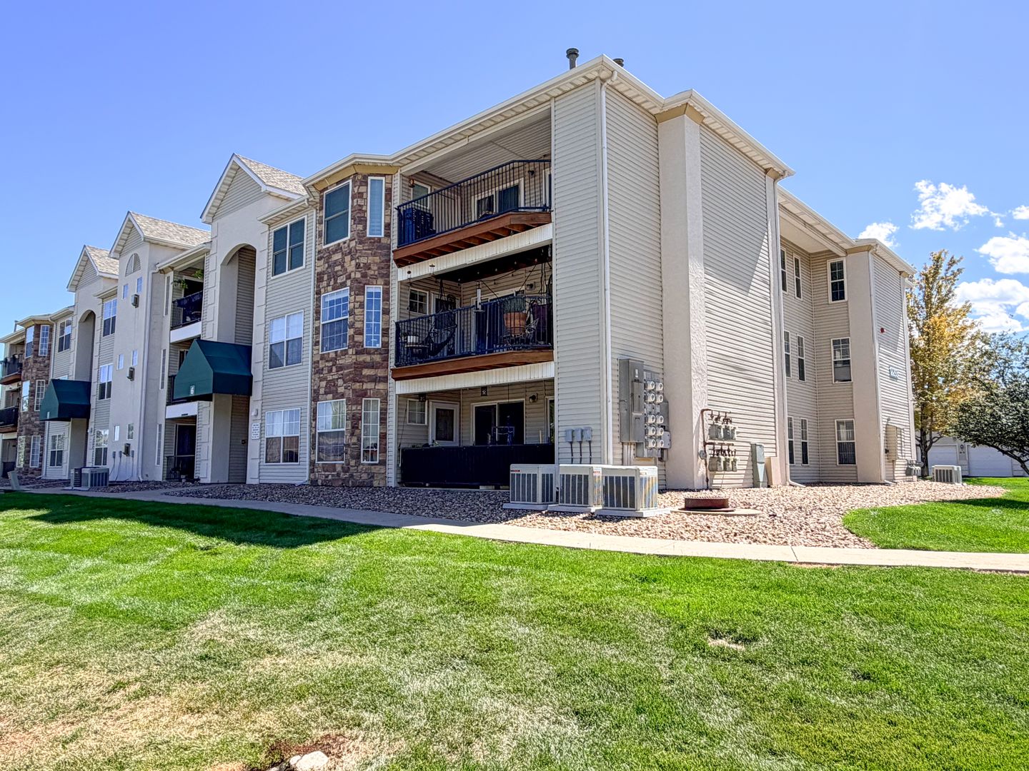 Littleton Condo: 12233 W Cross Dr #208