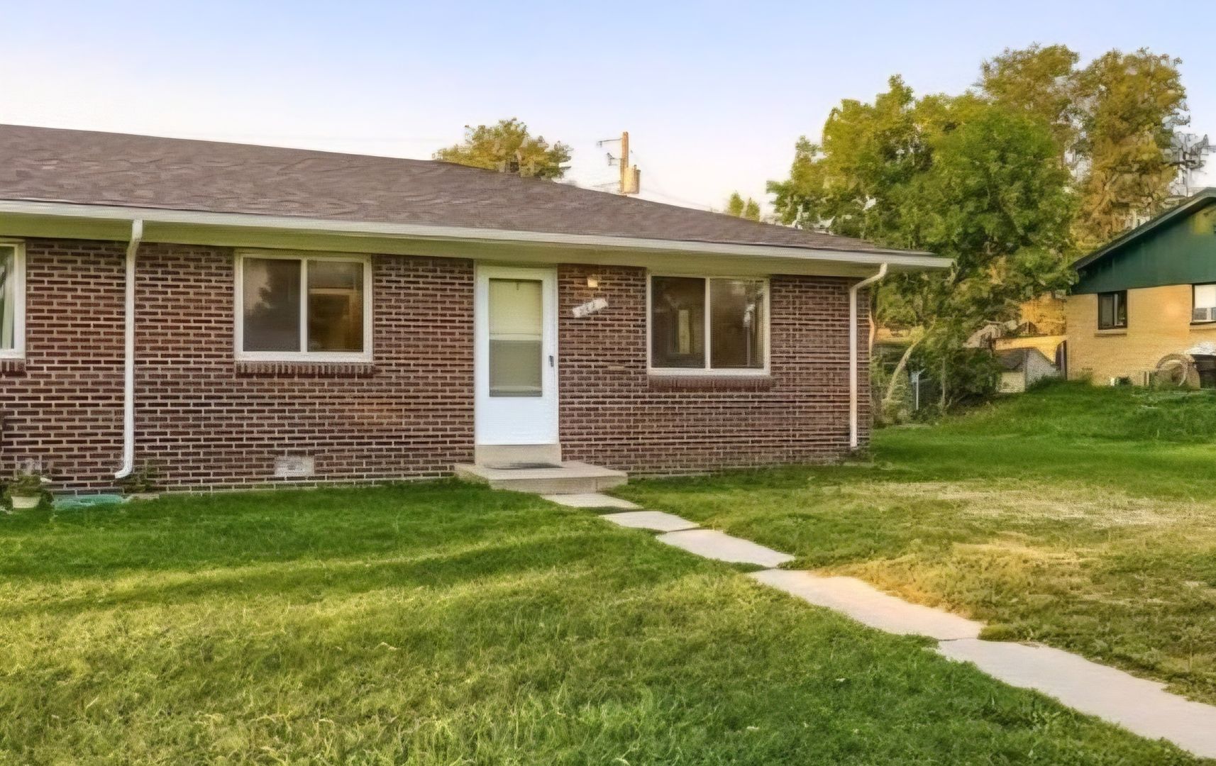 Littleton Apartment: 858 & 868 W Prentice Pl