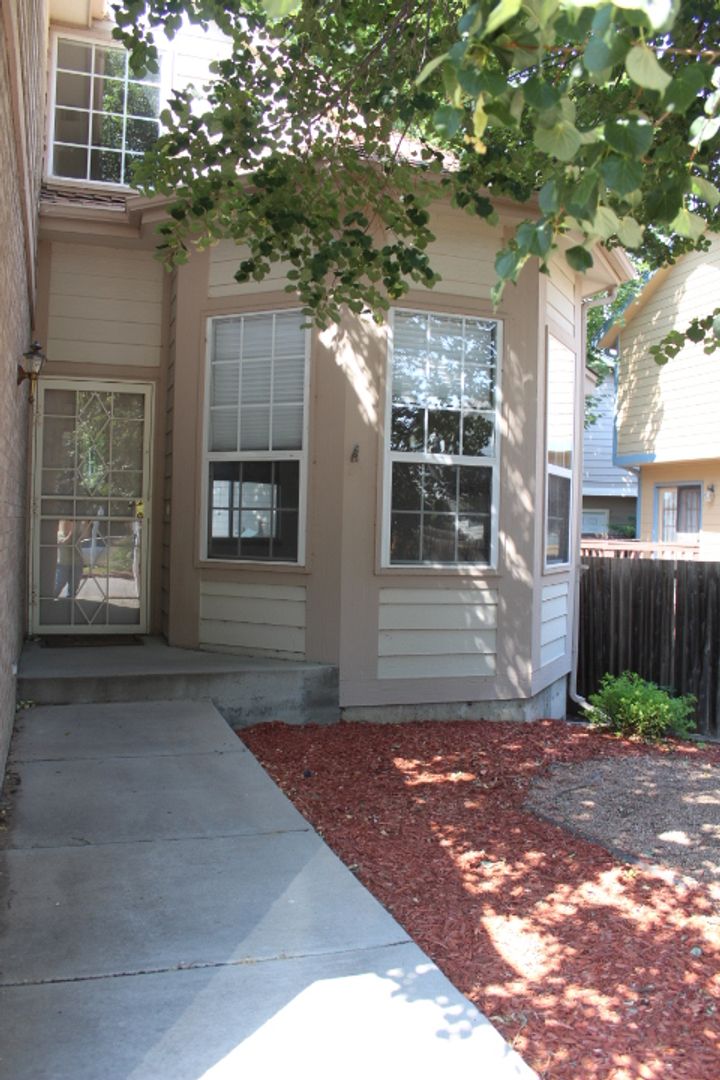 Arvada House: 10432 W 82nd Ave
