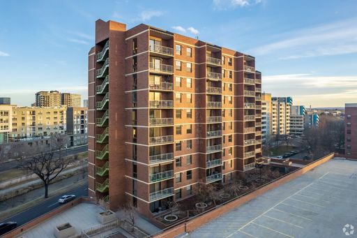 Stunning City-View Condo in the Heart of Denver – photo 1