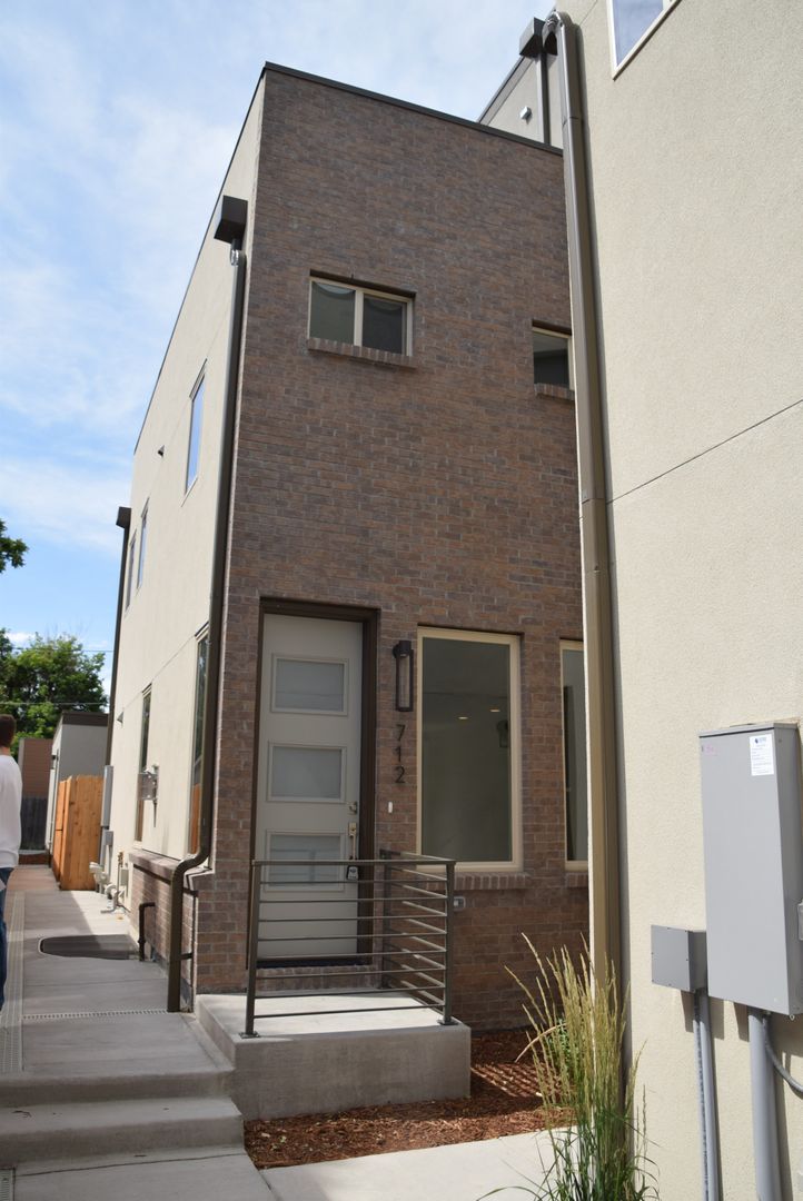 Denver Townhome: 712 W. 1st Ave