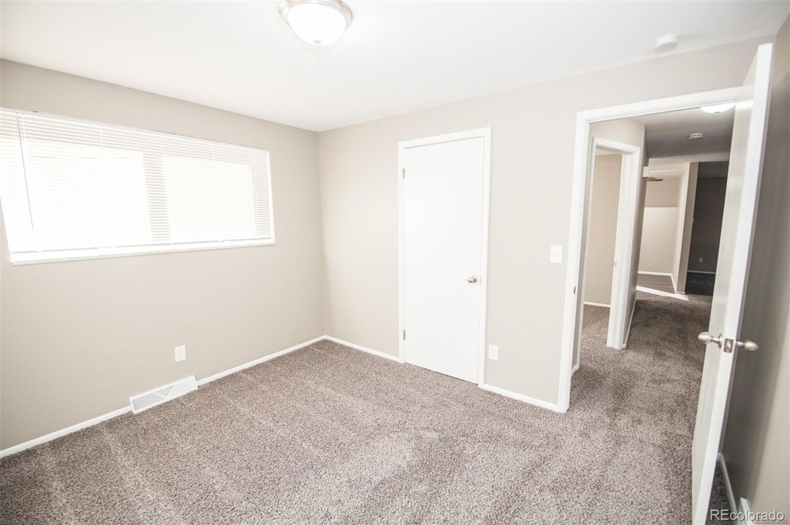 Englewood Apartment: 4620-4622 S Lowell Blvd