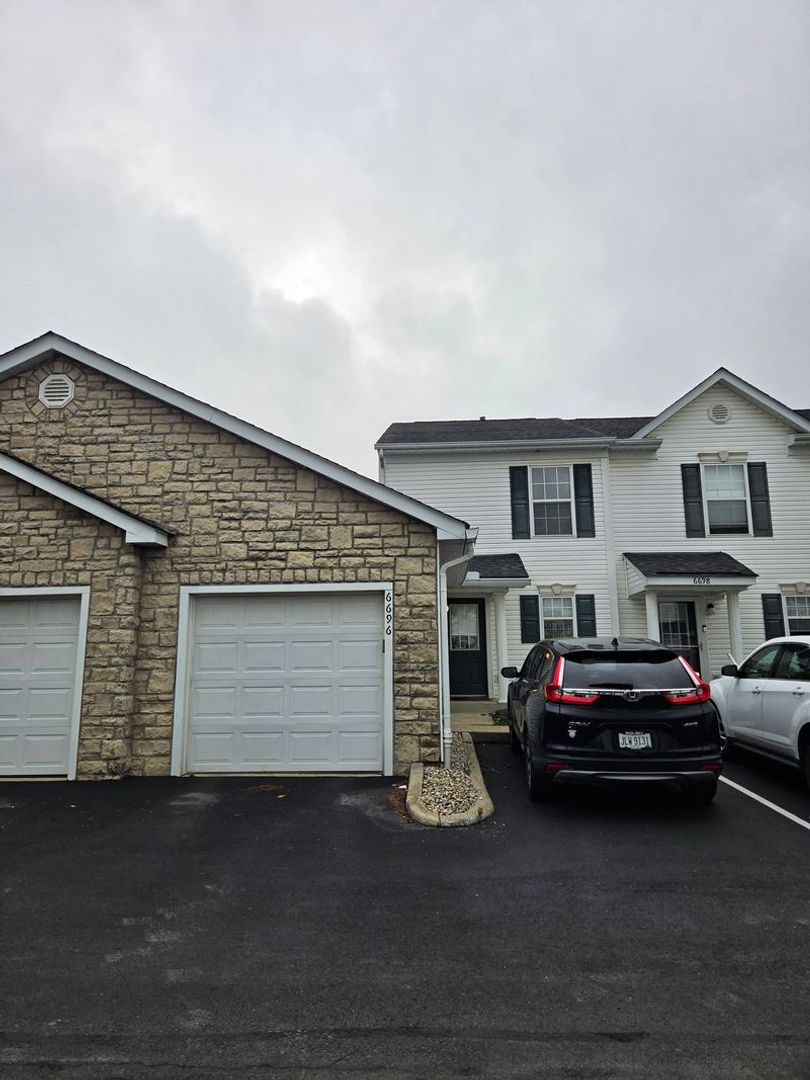 Canal Winchester Condo: 6696 Axtel Dr