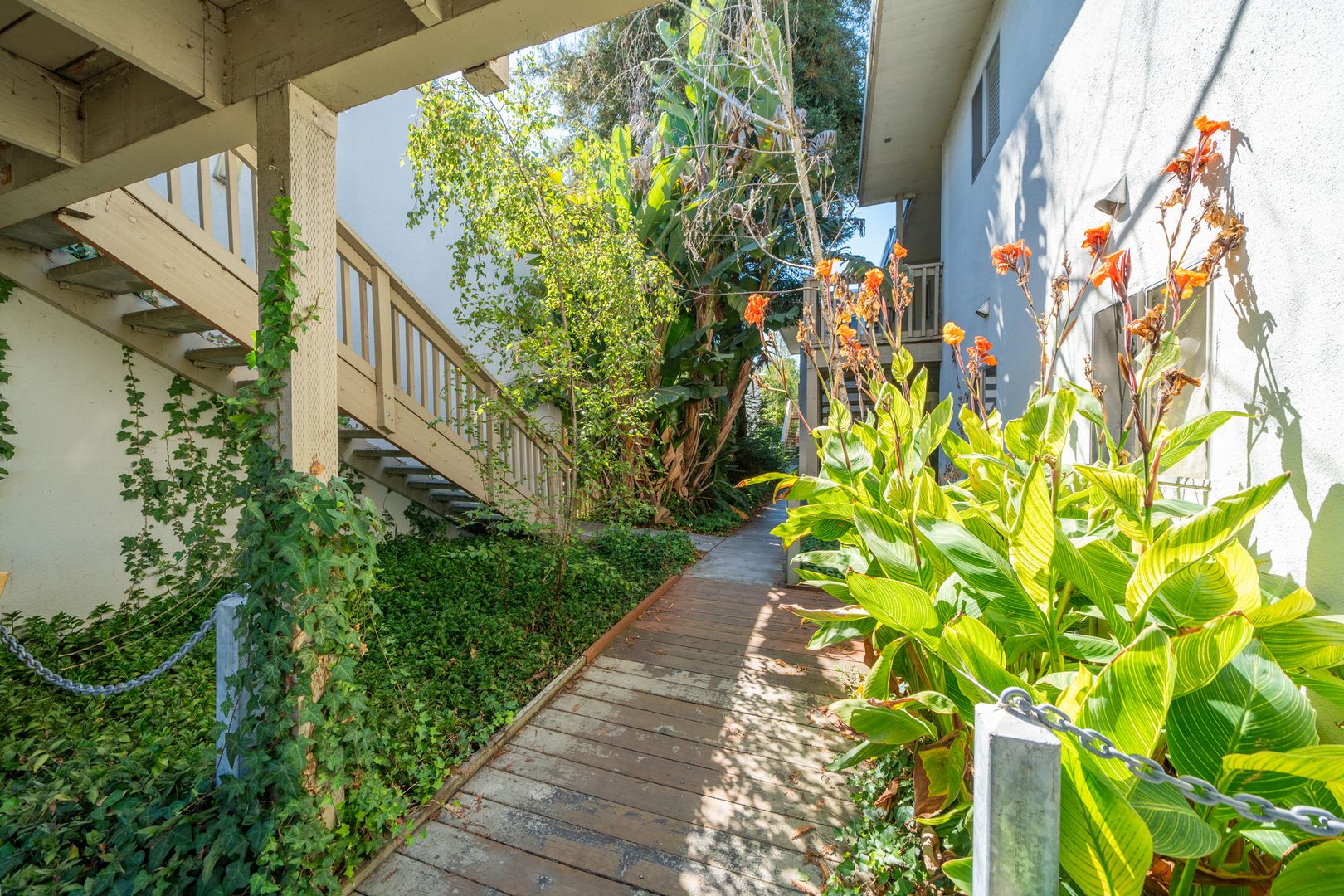 El Sobrante Apartment: 4230 San Pablo Dam Rd.