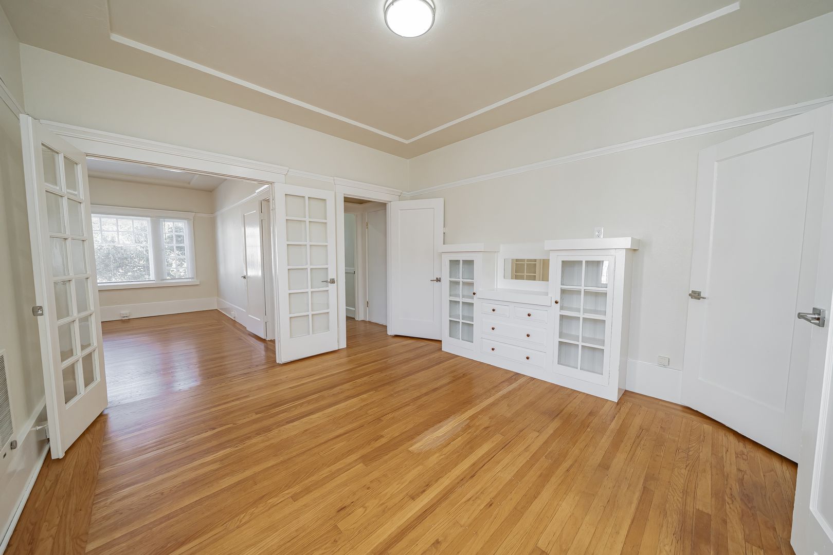 Oakland Apartment: 746 Rand Avenue