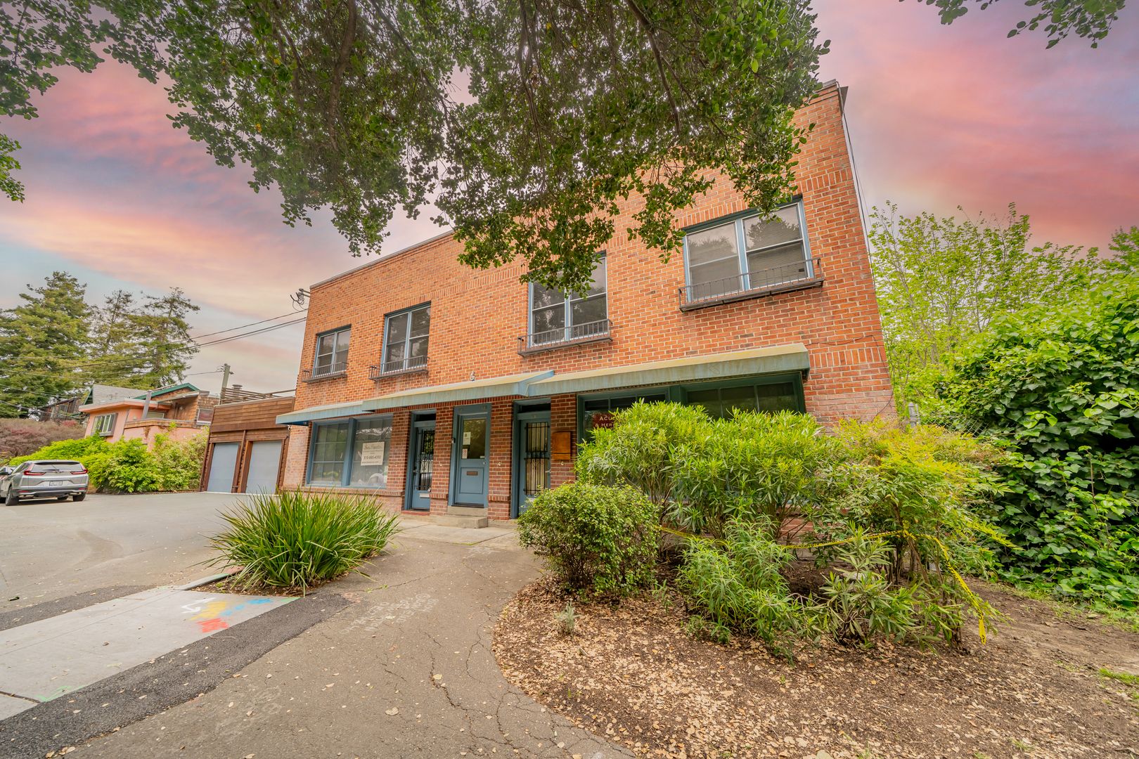 Berkeley Apartment: 2115 West Street