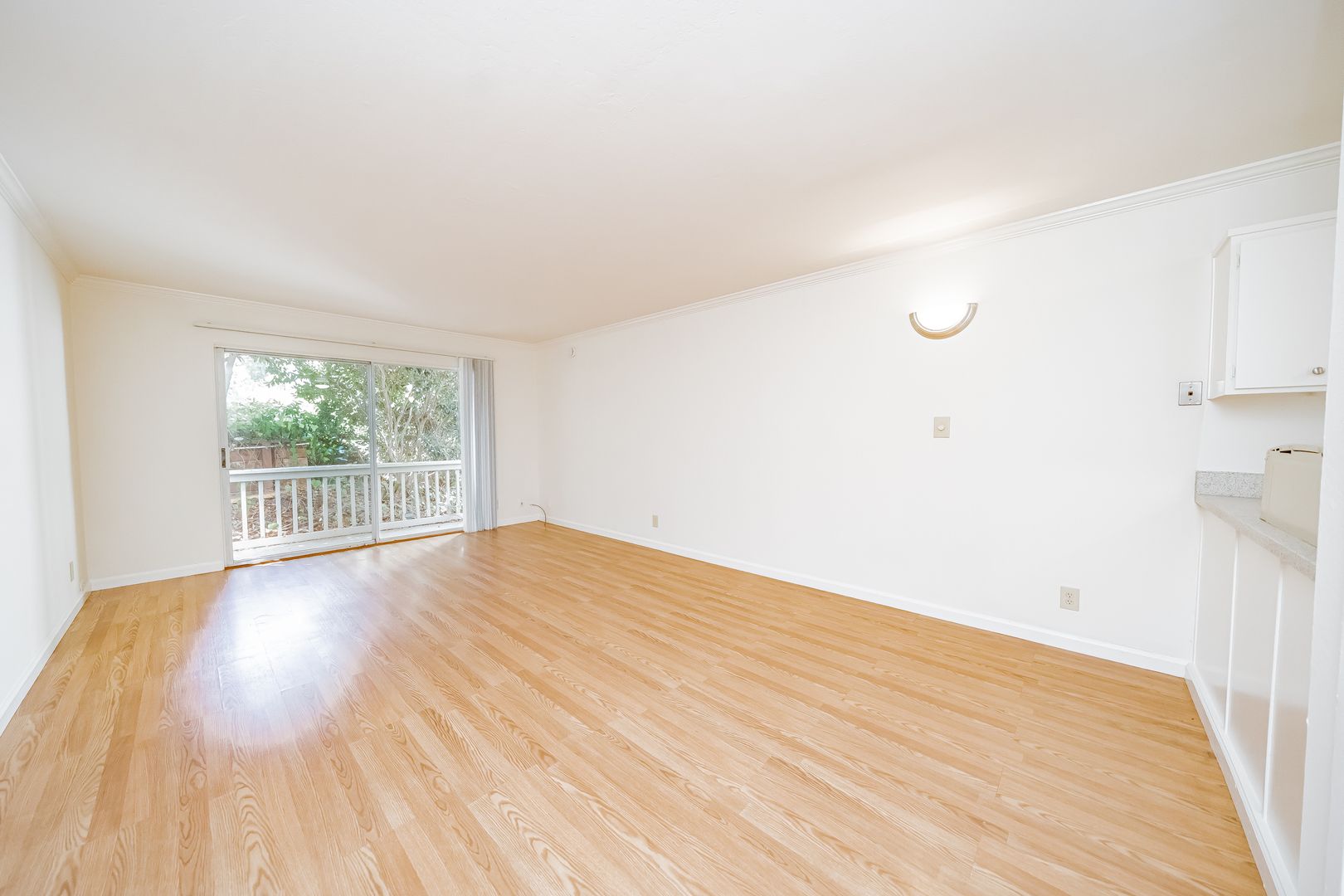 El Sobrante Apartment: 4230 San Pablo Dam Rd.