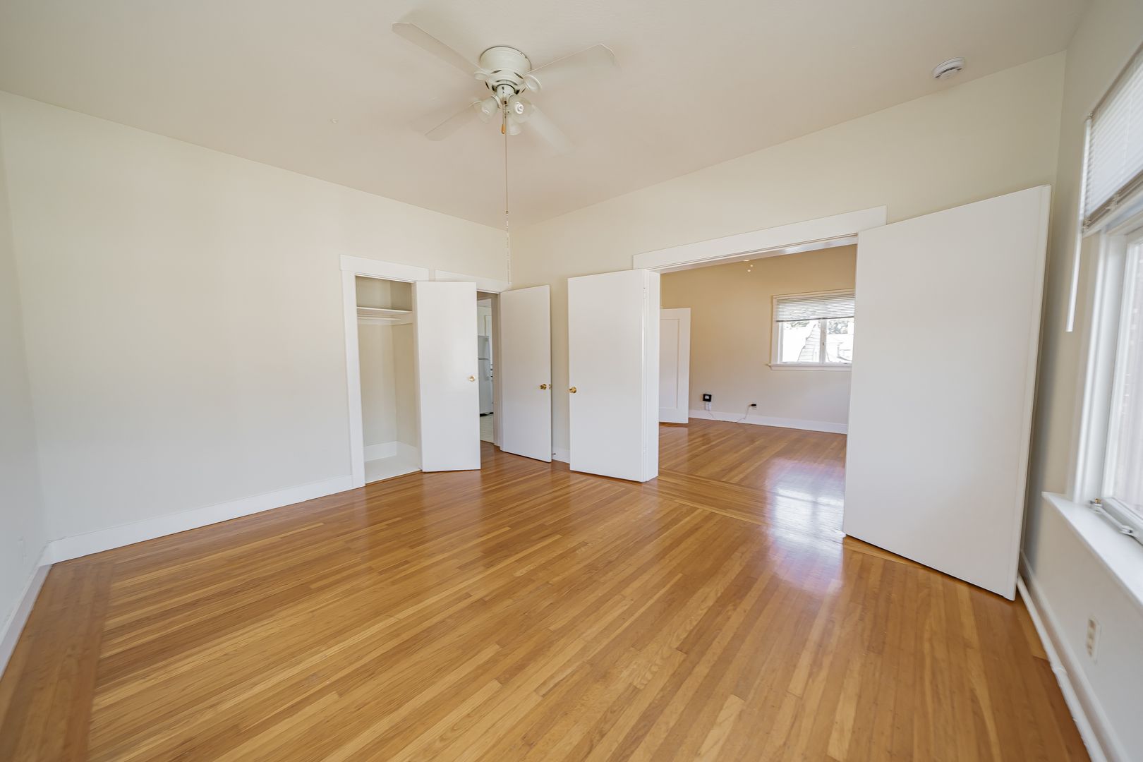 Oakland Apartment: 509 41st, 4069/73/75 Telegr