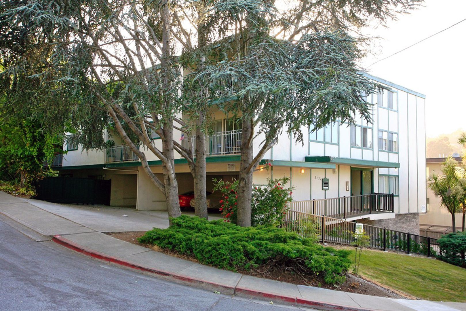 Belmont Apartment: 2157 Carlmont Drive