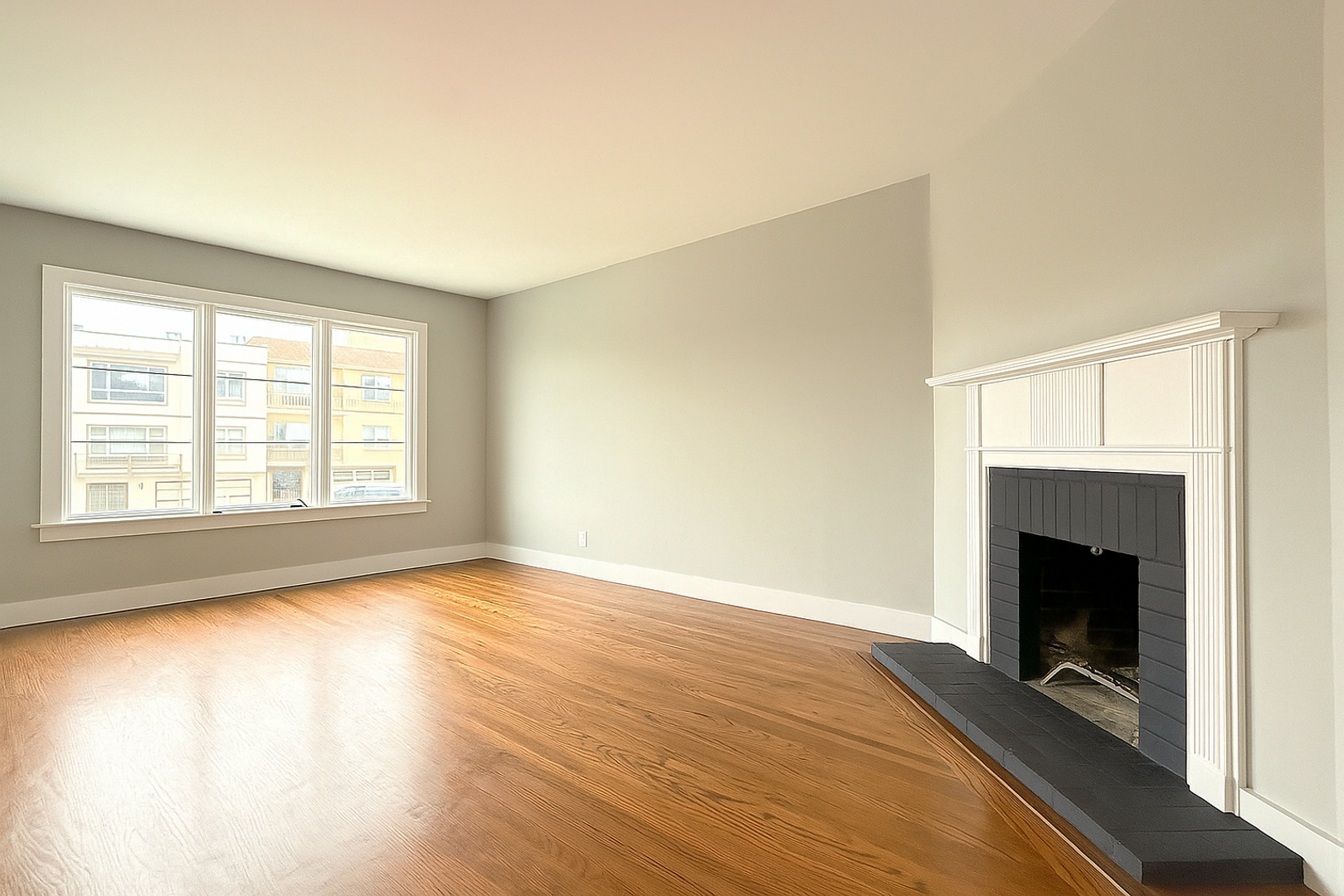 San Francisco Apartment: 1435-1437 19th Avenue