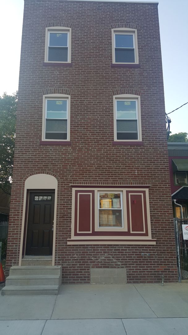 Philadelphia Apartment: 5037 Florence Ave