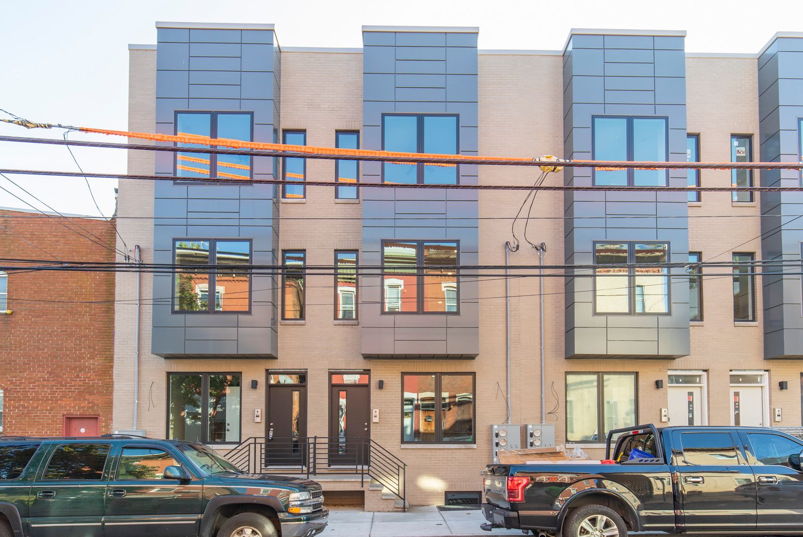 Philadelphia Apartment: 2412 Master ST