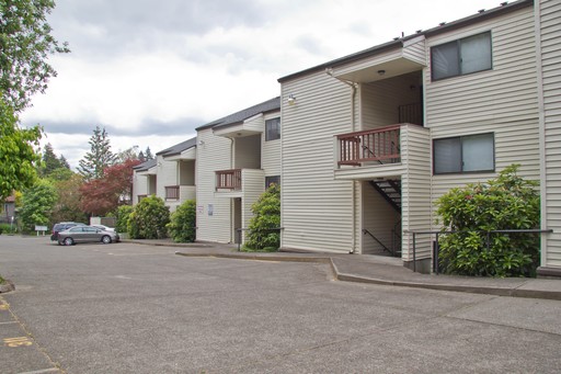 1 Bedroom in Multnomah Village – photo 1