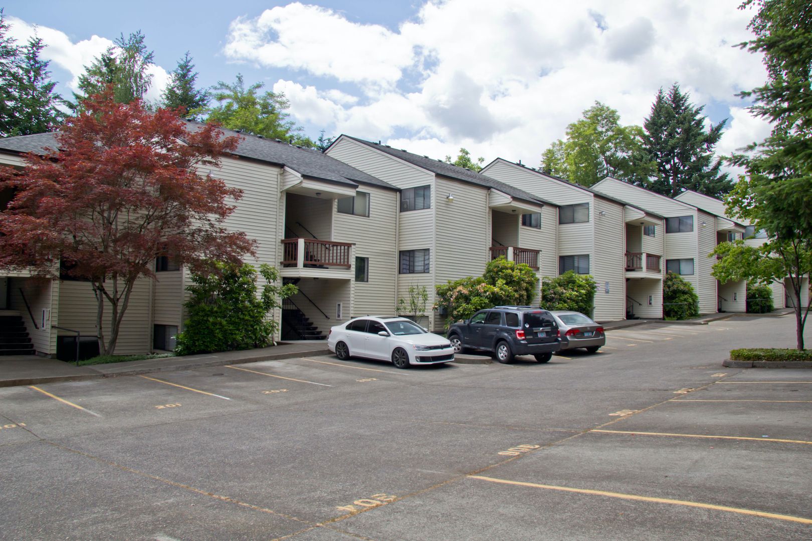 Portland Apartment: 7927 SW 31st Ave.