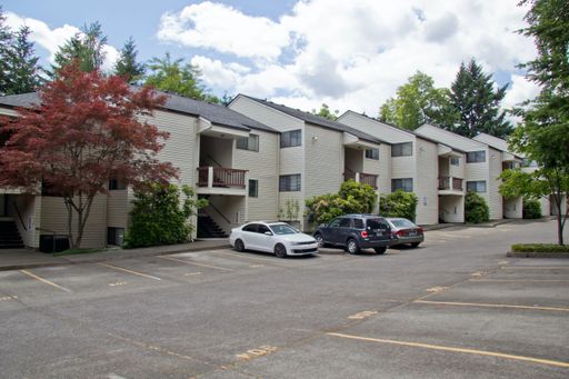 1 Bedroom in Multnomah Village – photo 1