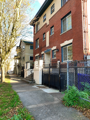 1 Bedroom in Elliott Neighborhood – photo 1