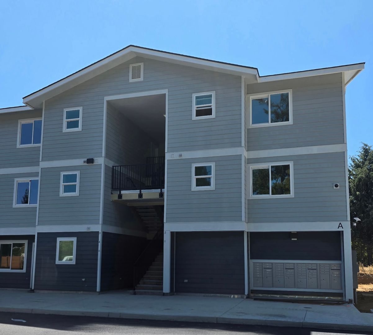 Vancouver Apartment: 8515 NE St Johns Road