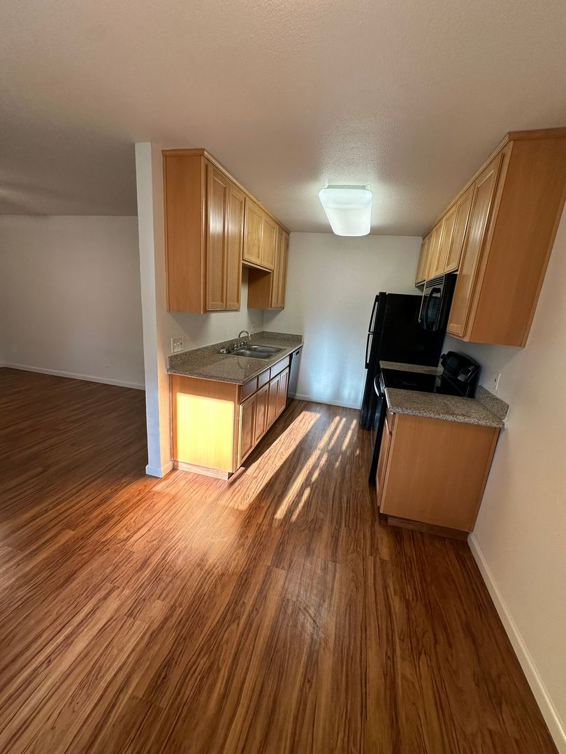 Creekside Apartments 5 of 11