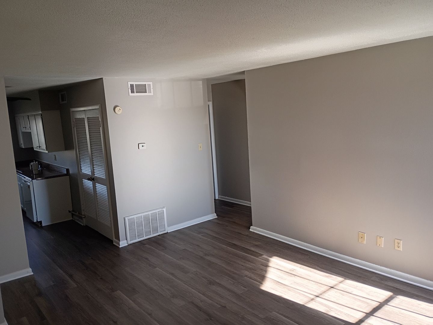 Jonesboro Apartment: 828 South Caraway Road