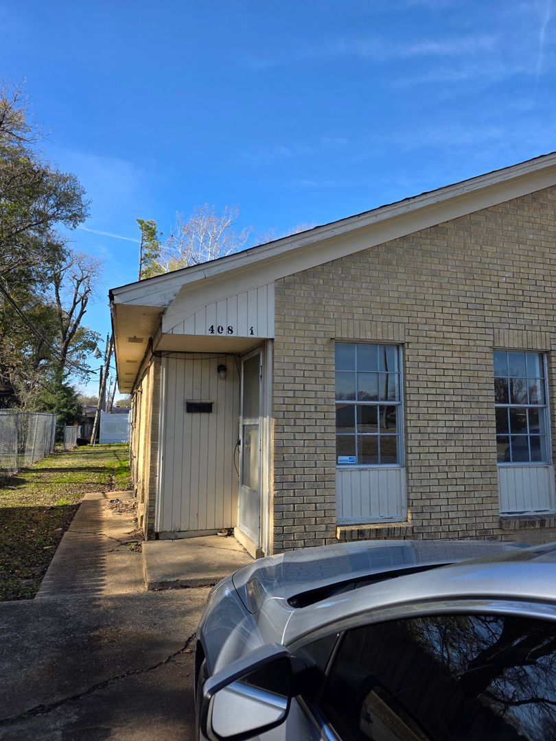 West Memphis Apartment: 408 - 412 Graham