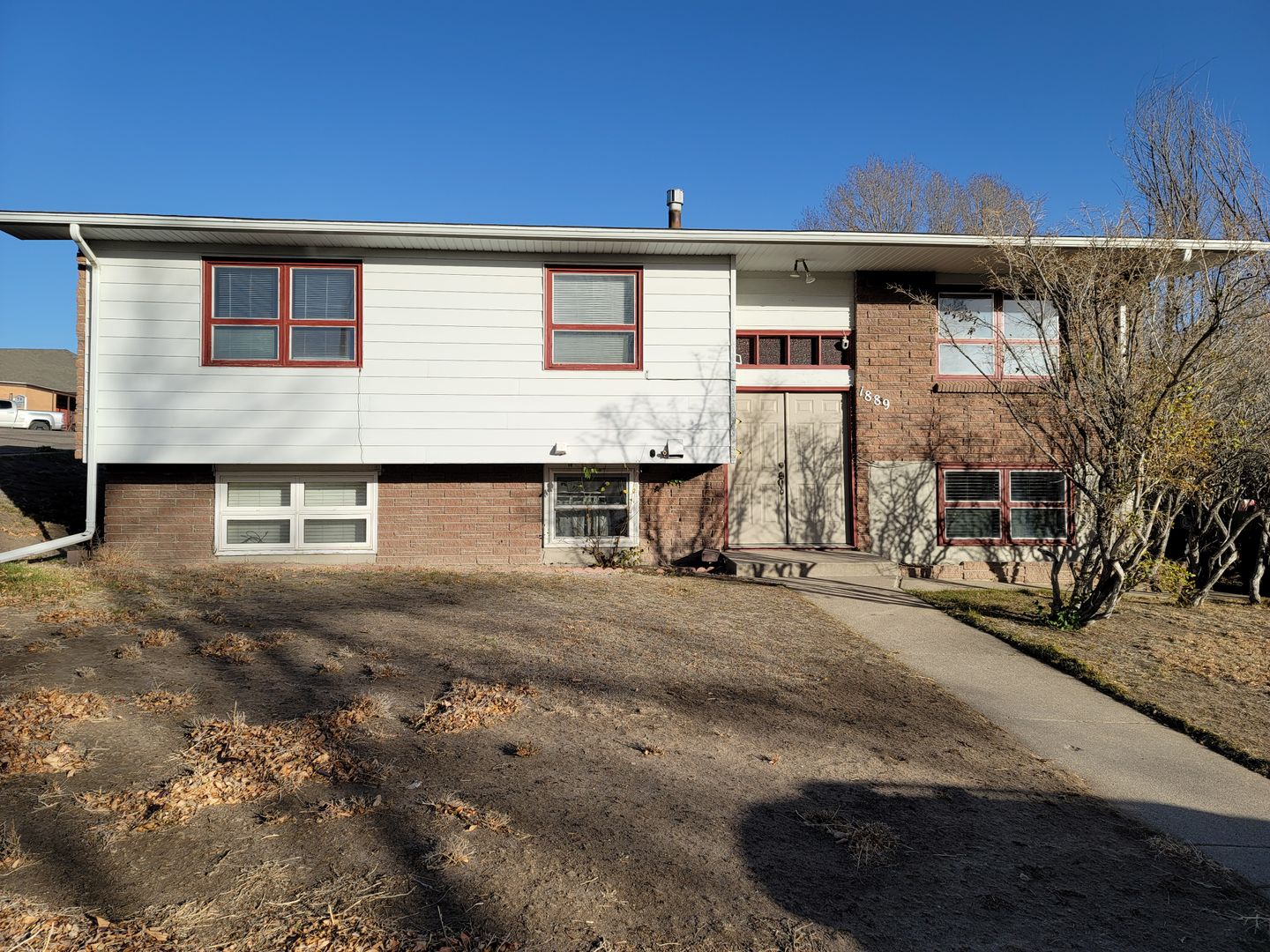 Cheyenne Apartment: 1889 Cherry Ct