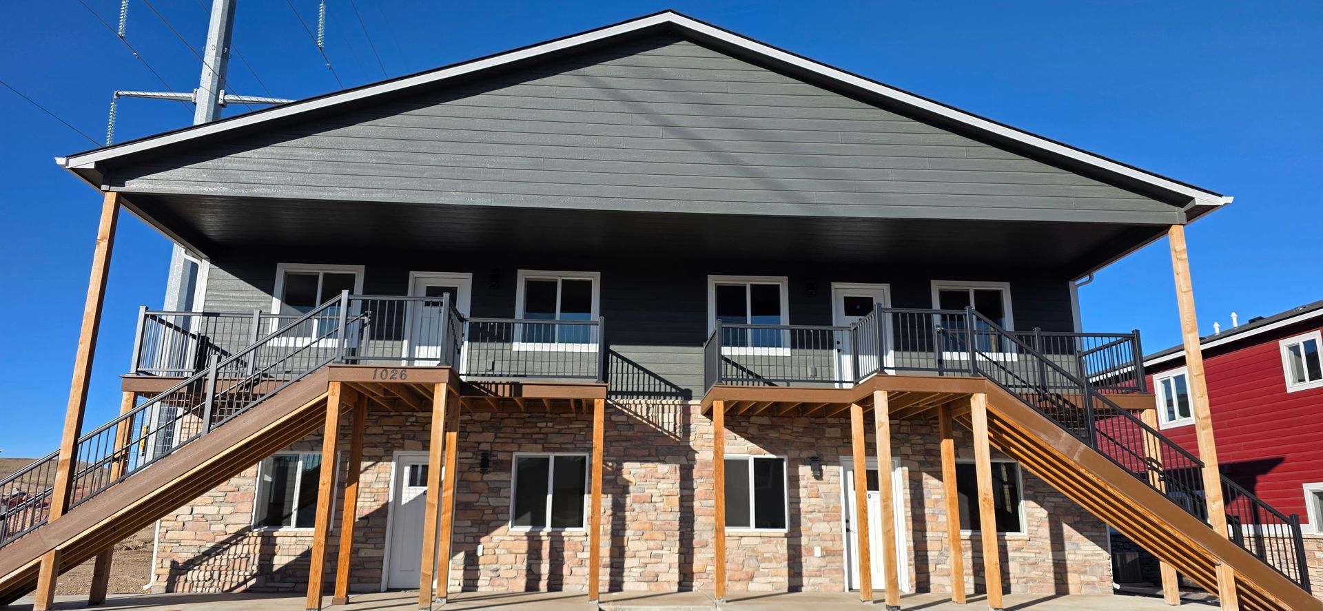 Cheyenne Apartment: 1026 Center St