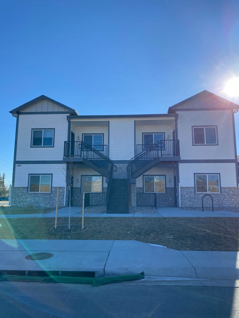 Cheyenne Apartment: 1401 Richard Martin