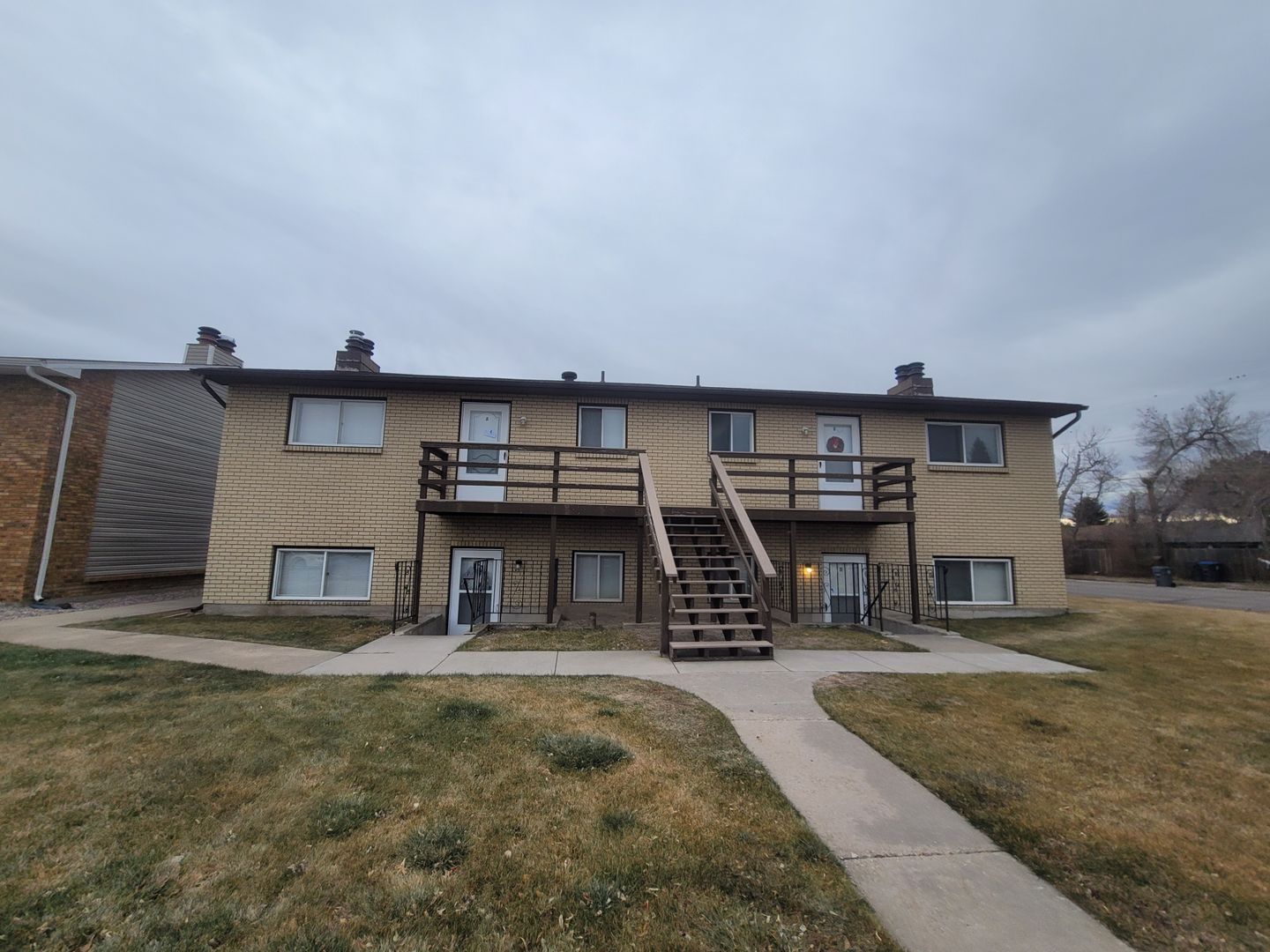Cheyenne Apartment: 503 Shoshoni St