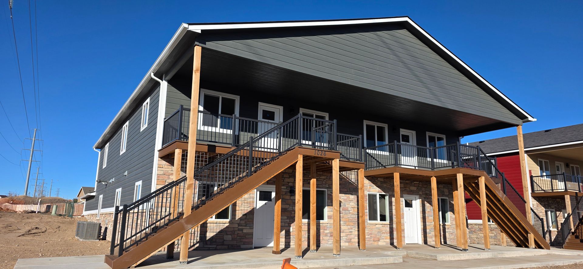 Cheyenne Apartment: 1026 Center St