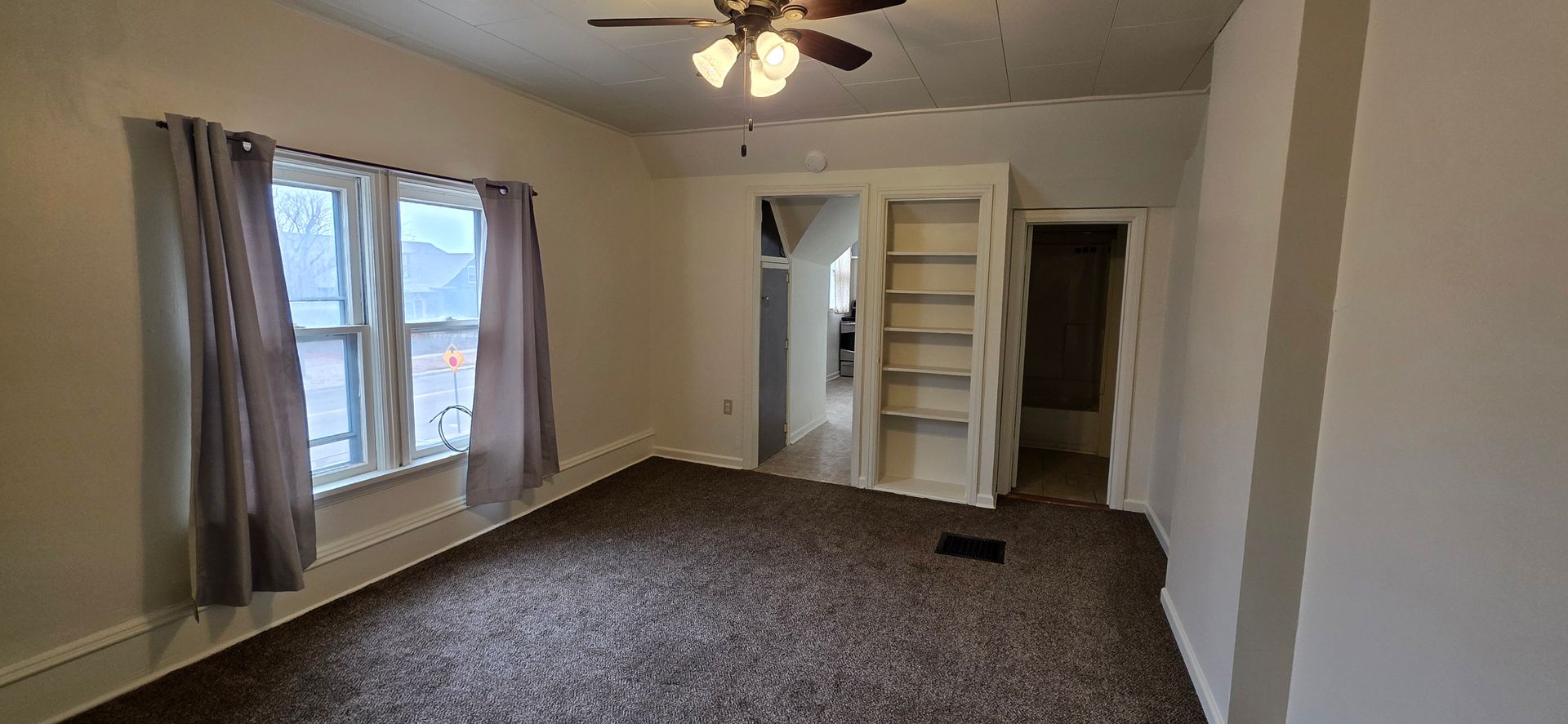 Cheyenne Apartment: 420 E 17th Street