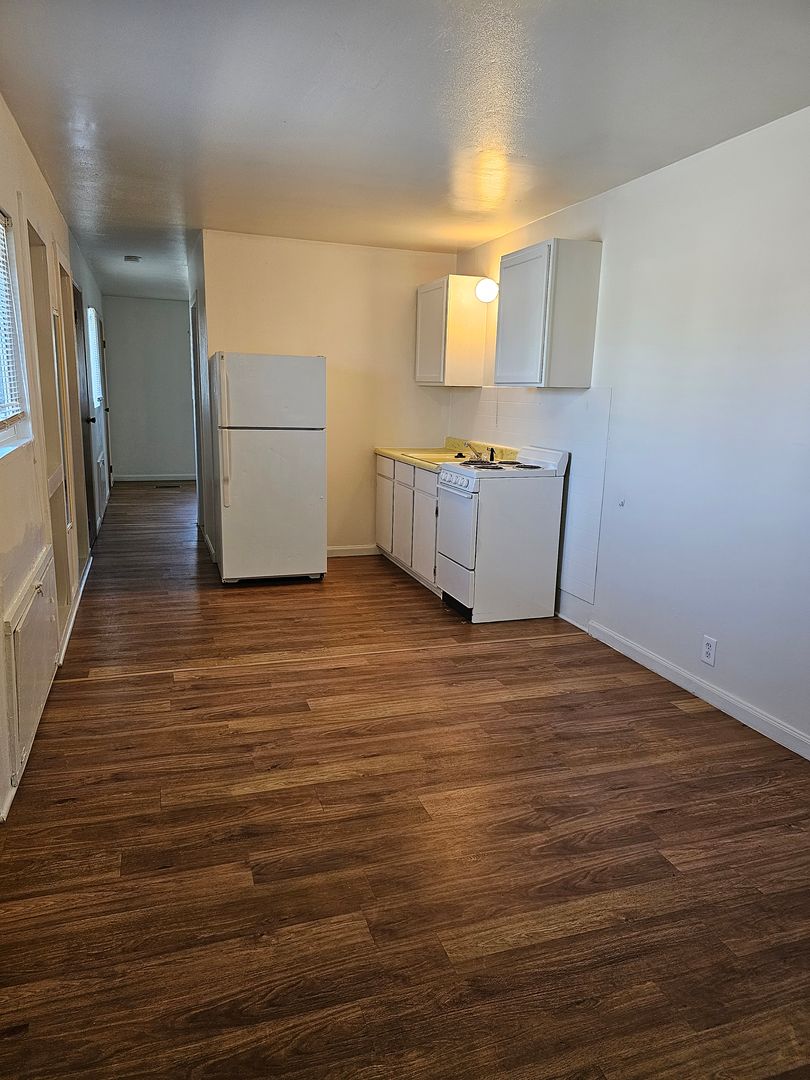 Cheyenne Apartment: 4901 Ridge Road