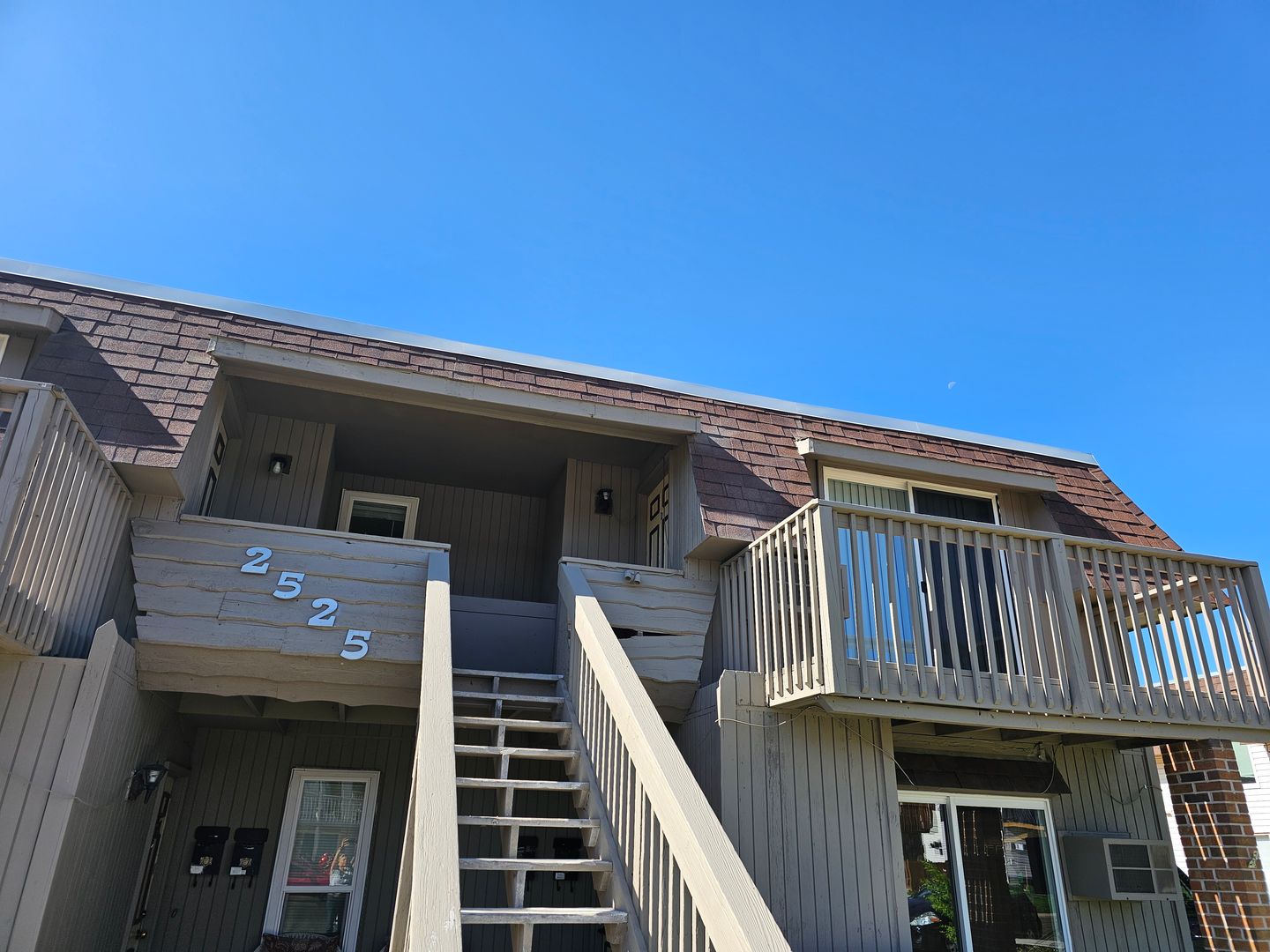 Cheyenne Apartment: 2525 Pattison Ave