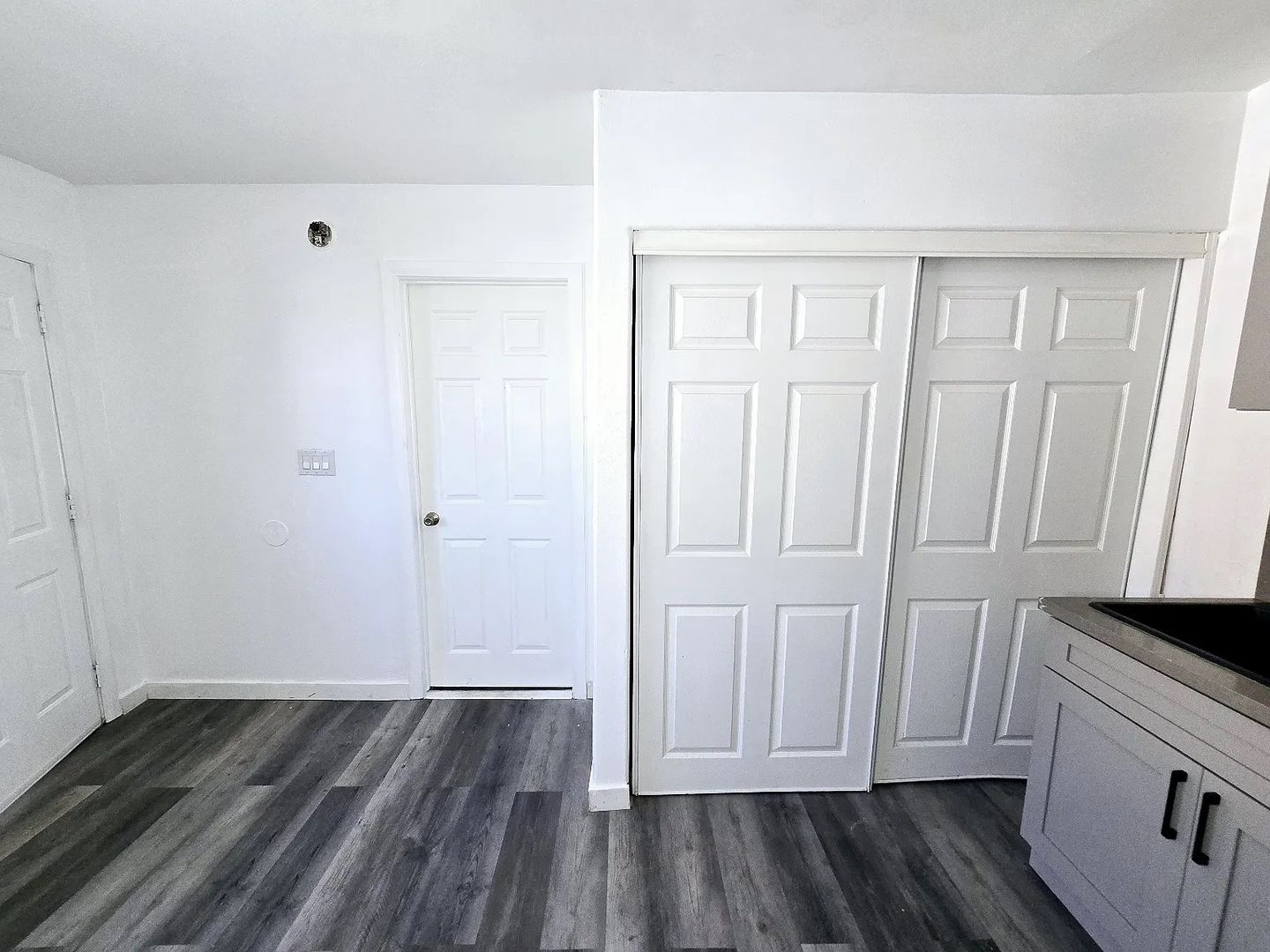 Norwalk Apartment: 13003 Liggett