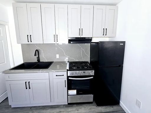 Studio Apt. For Rent, 215,Sf. - One Occupant Only, Small Dogs & Cats are okay.