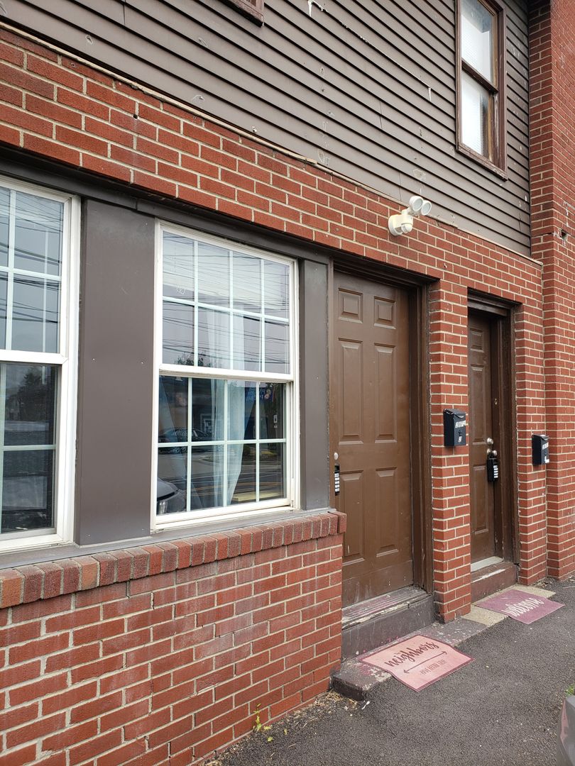 Aliquippa Apartment: 2671 Brodhead Rd