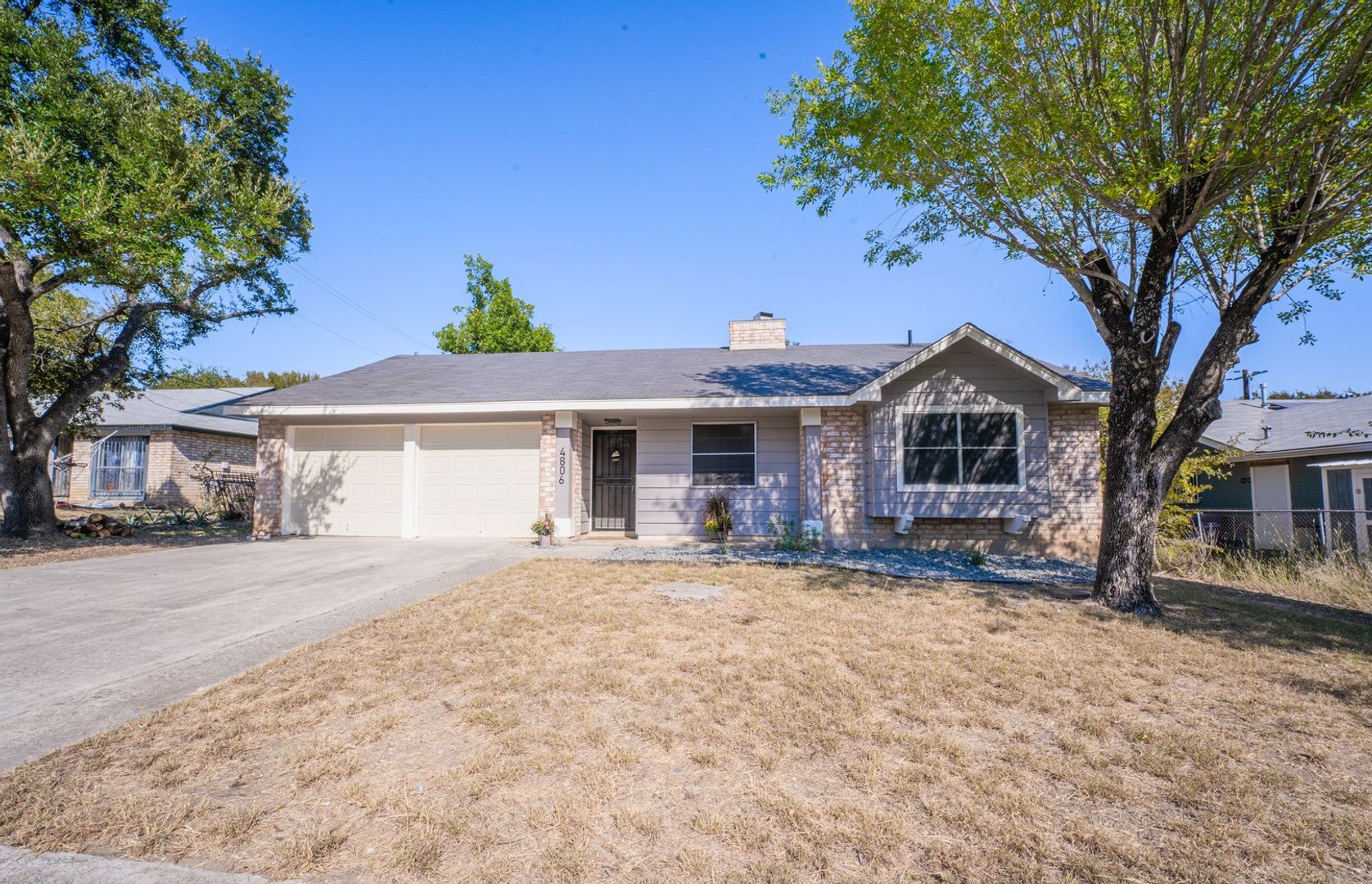 San Antonio House: 4806 Cedarbrook