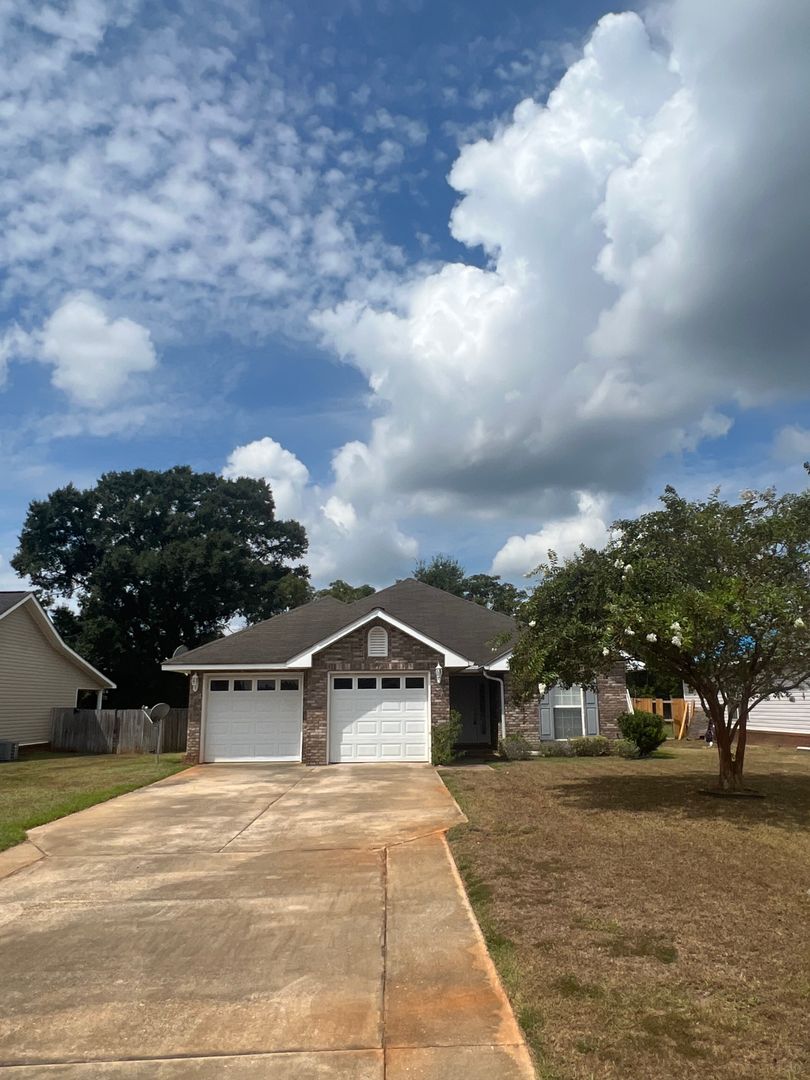 Enterprise House: 36 County Road 740