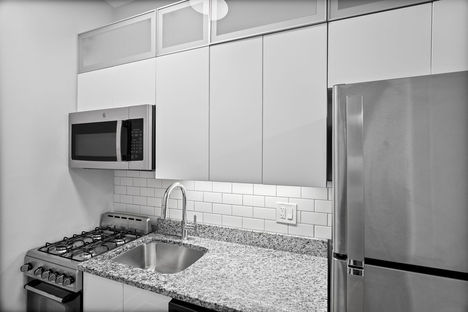 Chicago Apartment: 7600 N Sheridan Road