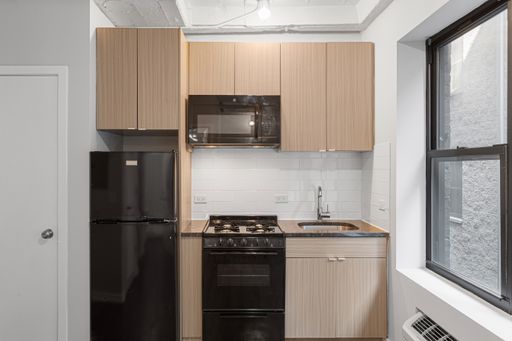5718 N Winthrop Avenue - 405, Chicago, IL 60660