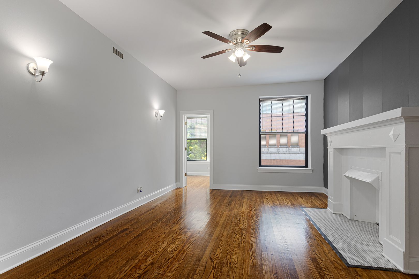 Chicago Apartment: 7700-7706 N Marshfield Ave; 1638-1642 W Jonquil Ter