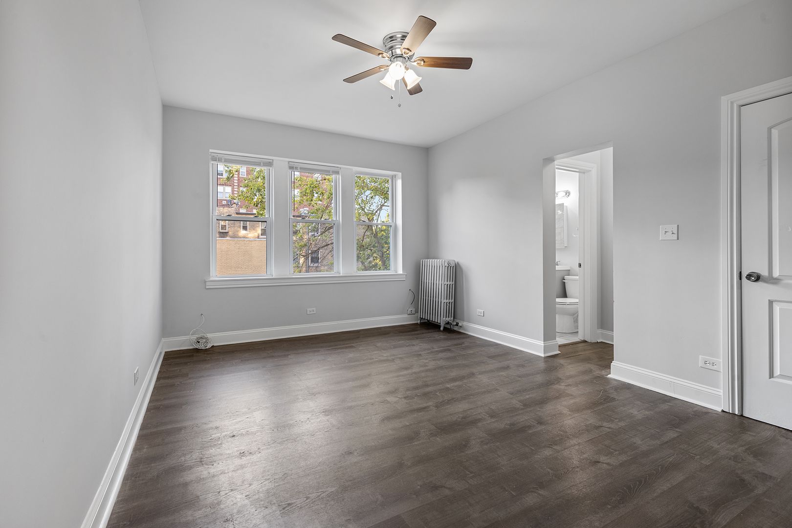 Chicago Apartment: 1608 W Sherwin Ave