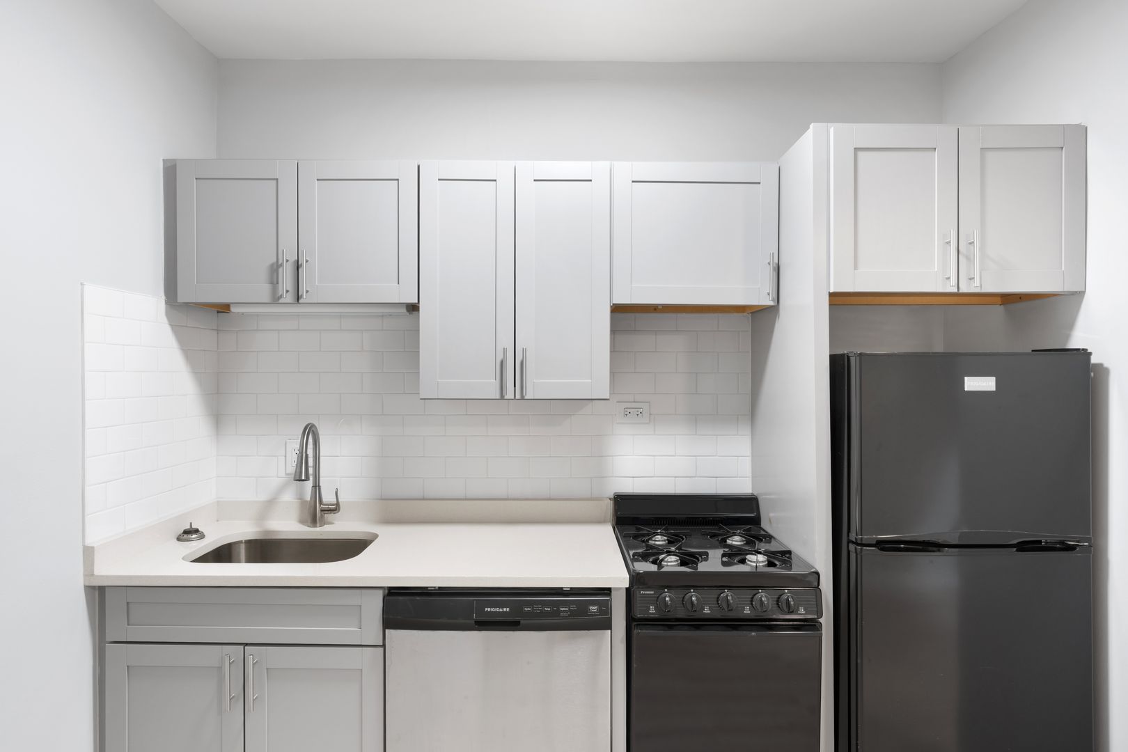 Chicago Apartment: 5710 N Winthrop