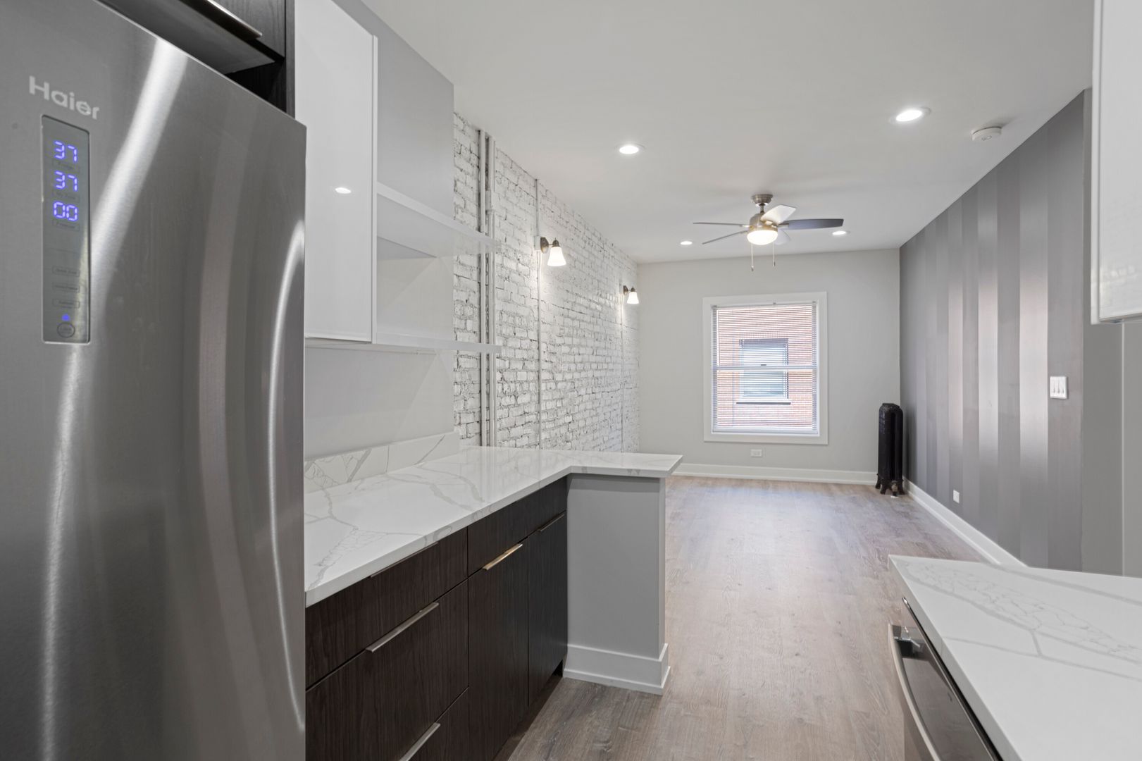 Chicago Apartment: 1700-08 W Juneway Terrace