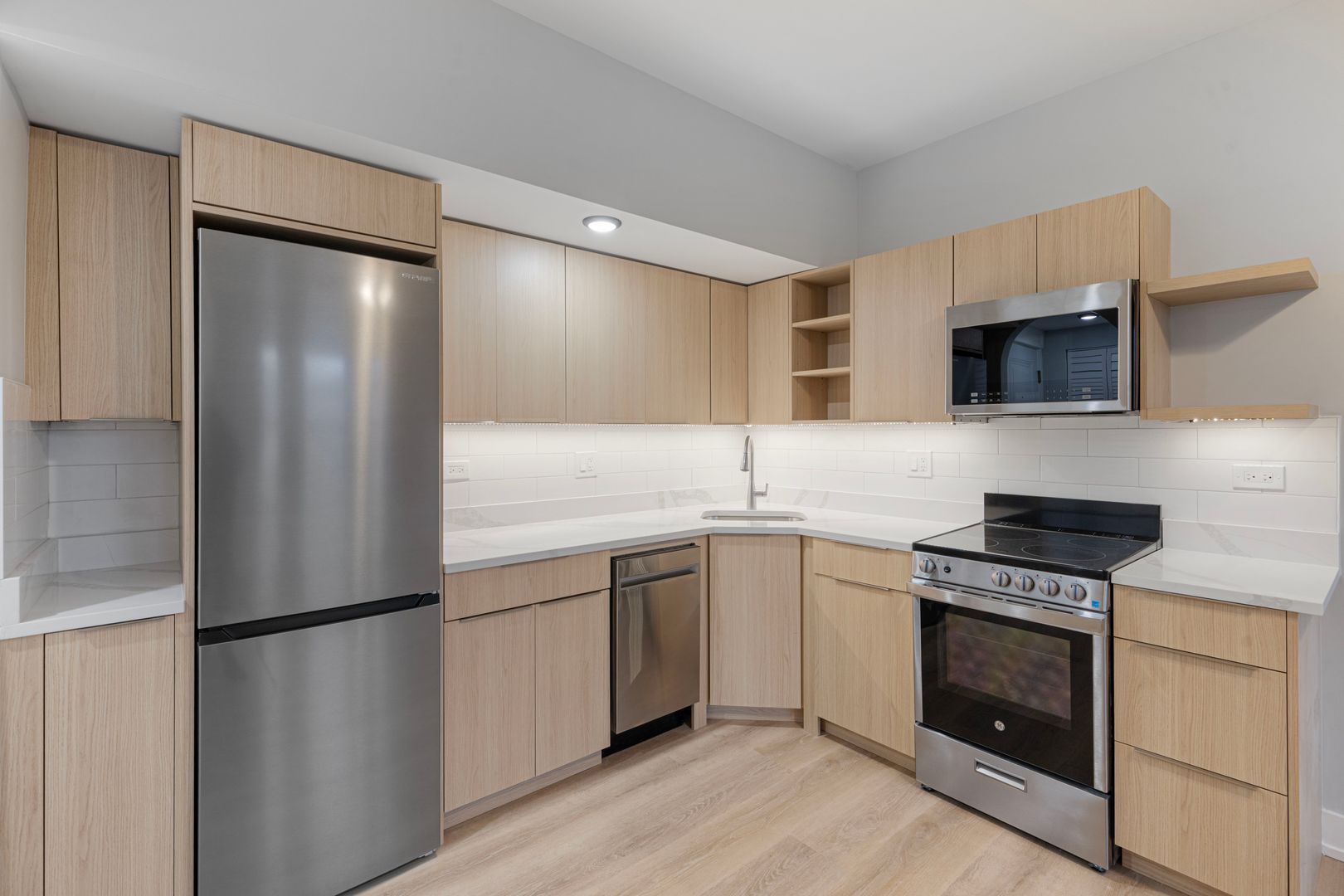 Chicago Apartment: 1632-44 W. Howard