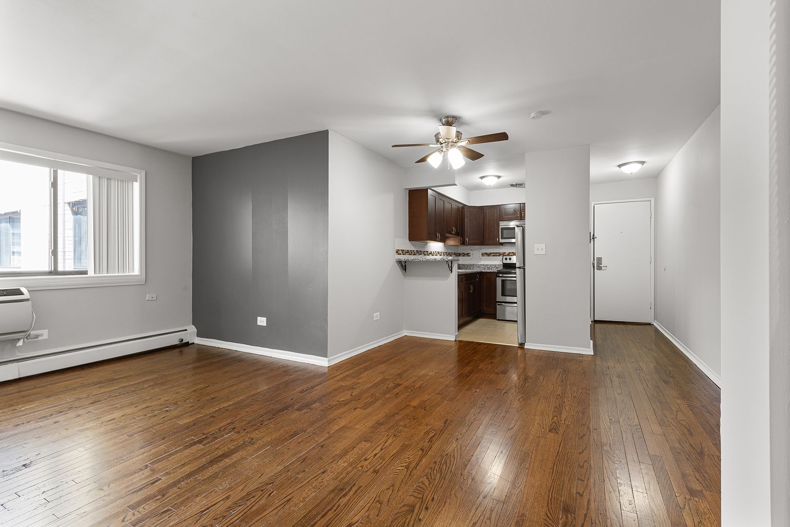 Chicago Apartment: 6001 N Kenmore Avenue