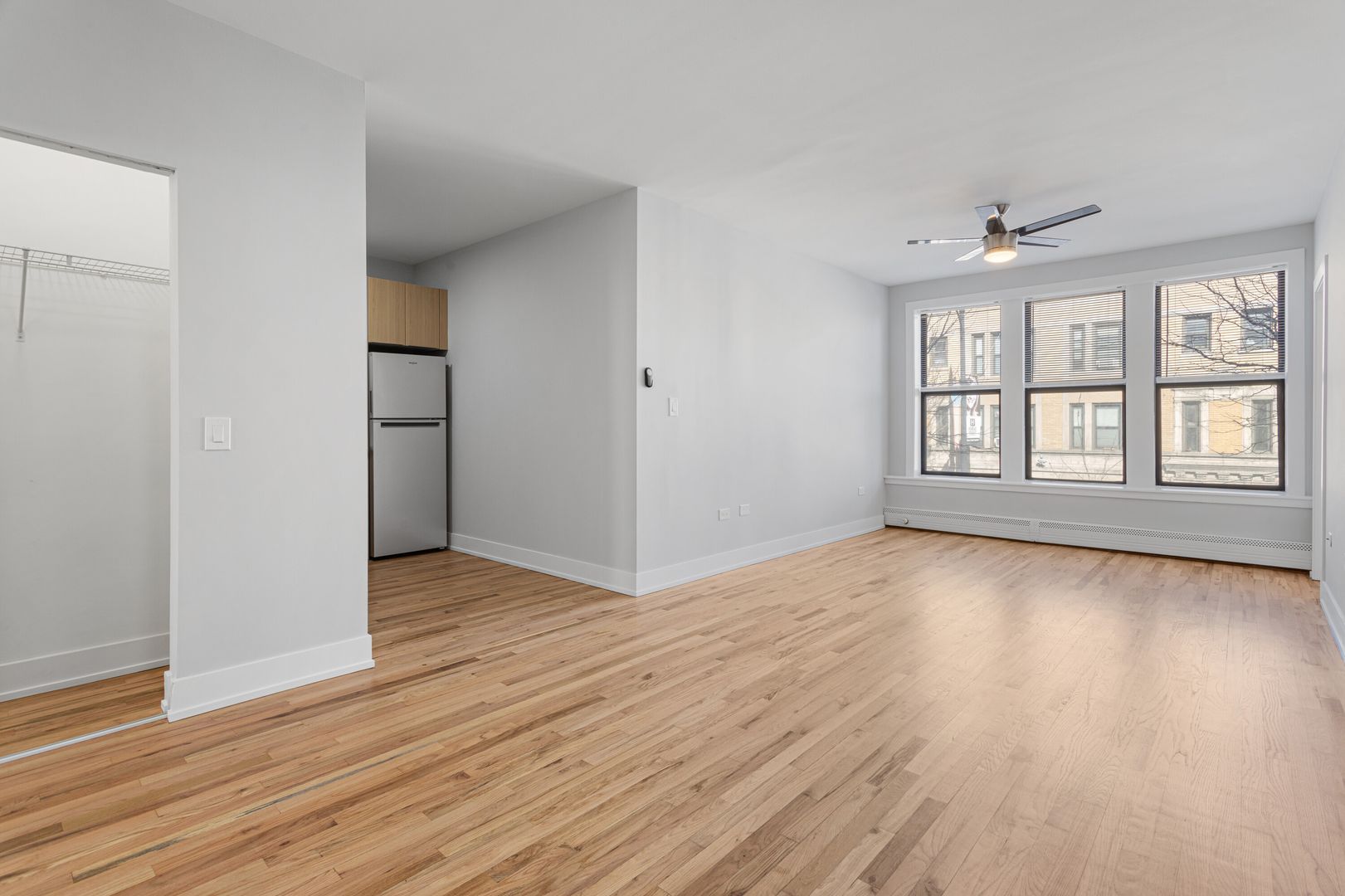 Chicago Apartment: 1625 W Howard