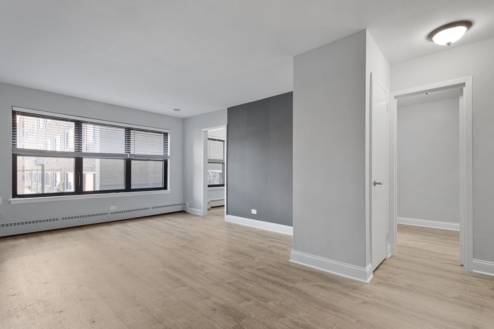 Chicago Apartment: 5858 N Sheridan Rd