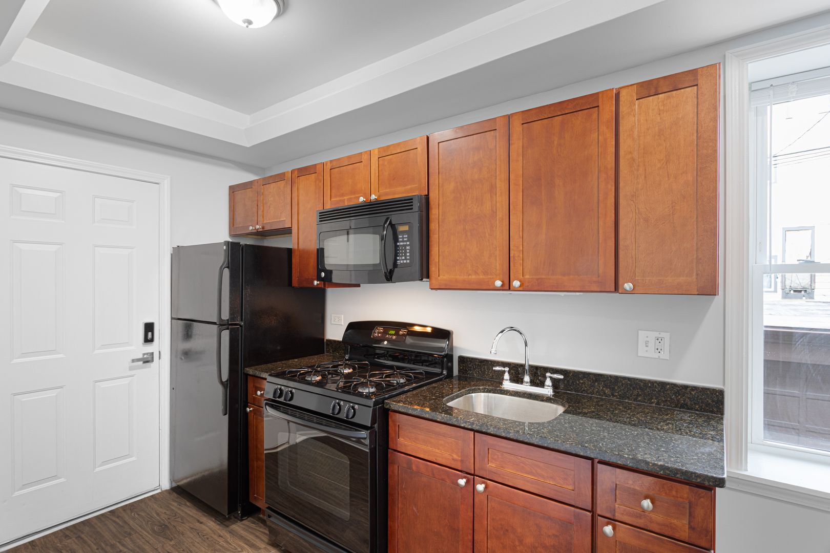 Chicago Apartment: 7722-7734 N Ashland Ave