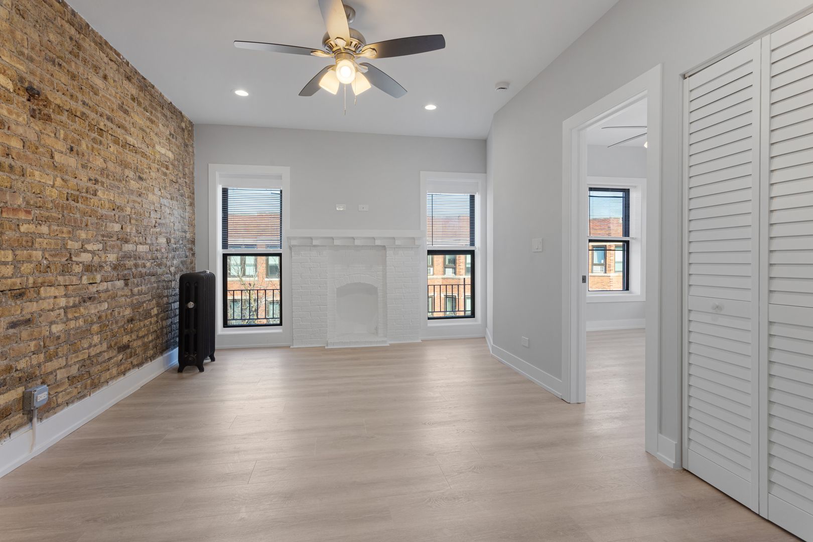 Chicago Apartment: 1649-1655 W. Jonquil